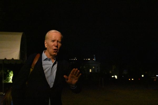 Biden Forced To Halt Immigrant Flight Program – Incredible Wrongdoing Found!