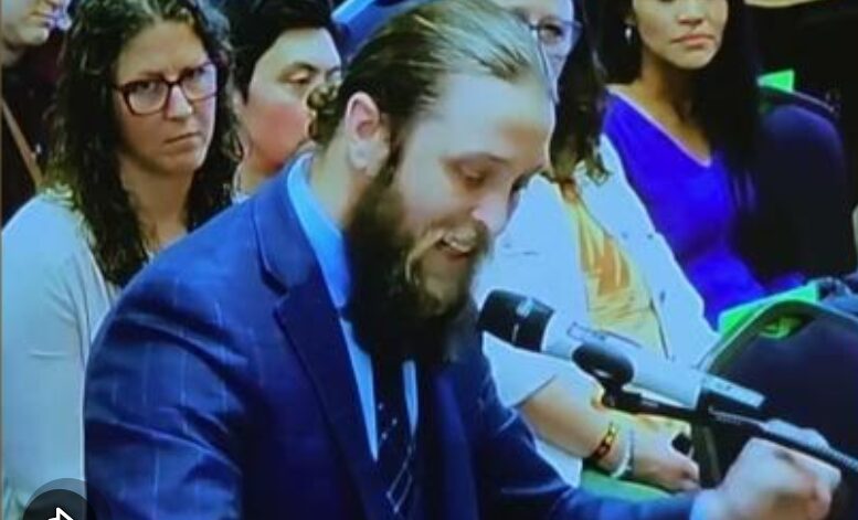 “That’s Neglect”: Father Accuses School District of Endangering Son After Teacher Sends Him to Anti-ICE Protest